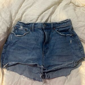 ABERCROMBIE | The Mom Short High Rise - Curve Love | s: 8